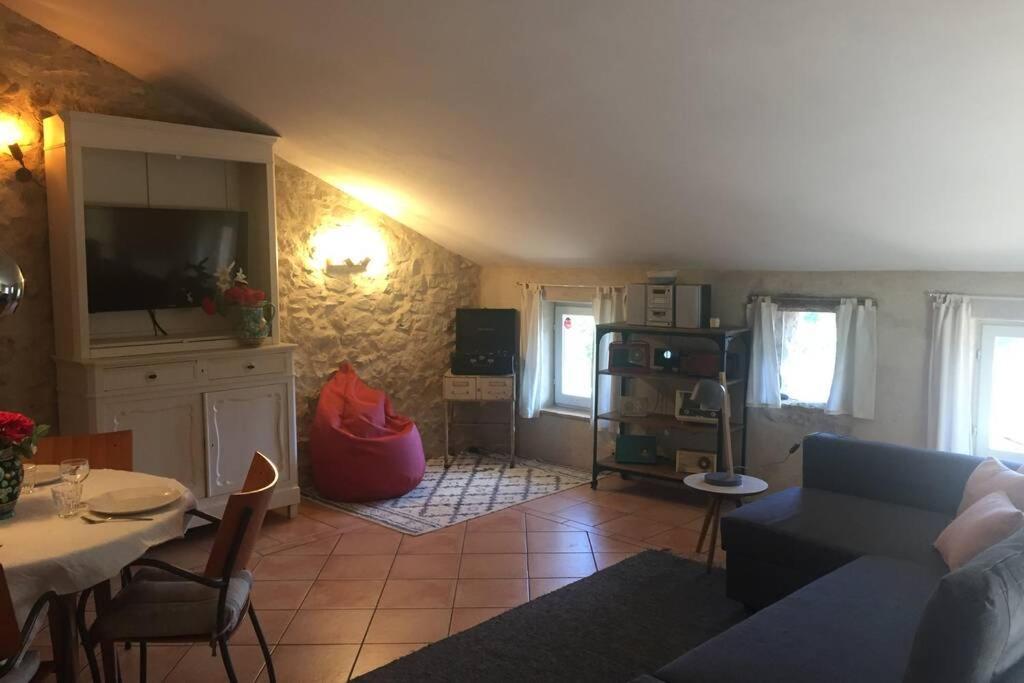 Gite Cocotte Luberon, Forcalquier Pierrerue  Exterior photo